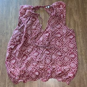 Small Heritage 1981 Sheer Sleeveless Blouse with Cutout Back.